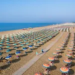 Andrea Doria Seafront Apartment